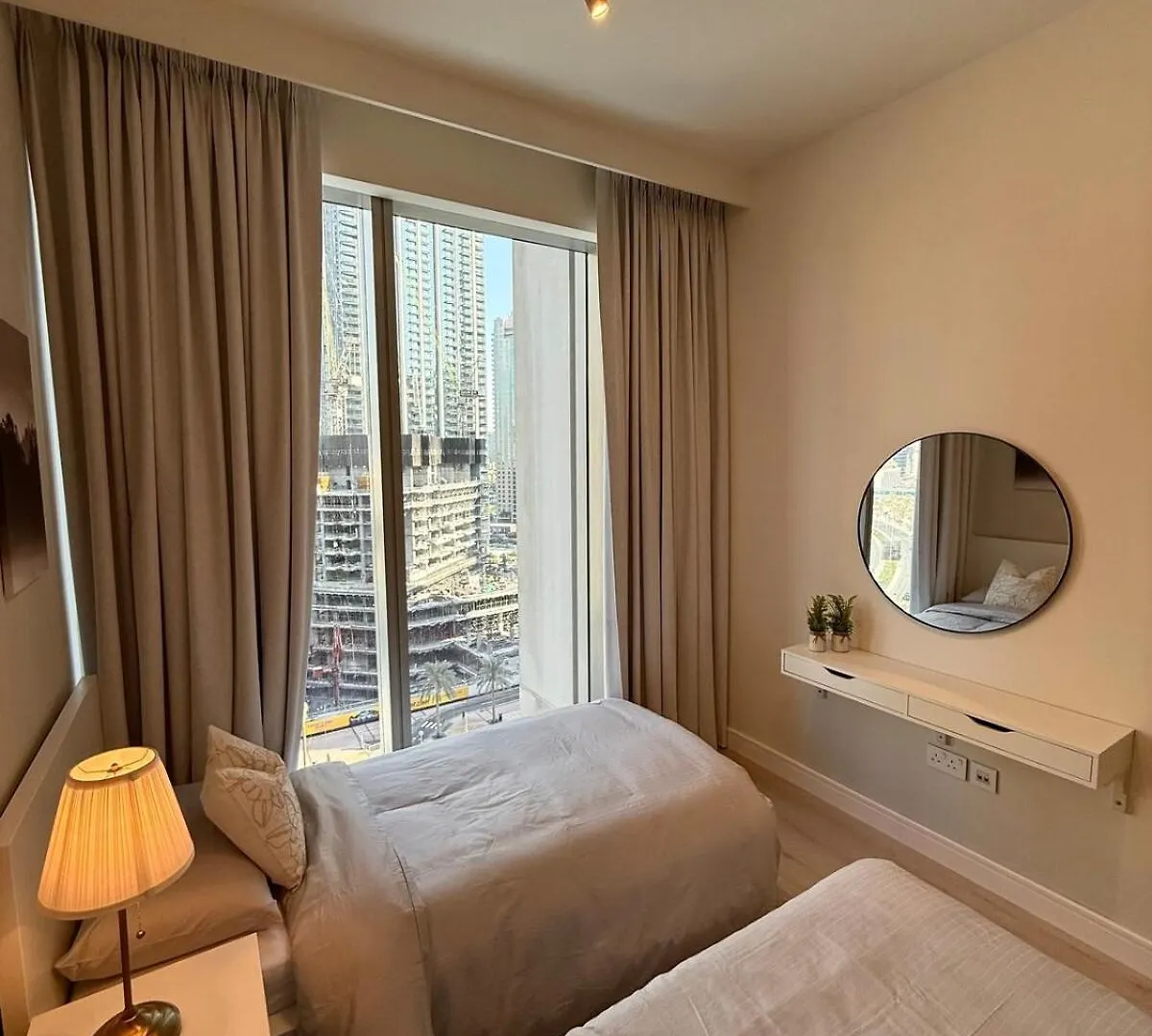 Upgraded Brand New Apartment Downtown Dubai