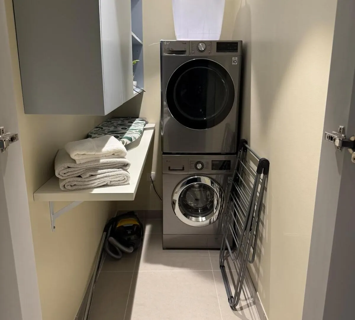 Upgraded Brand New Apartment Downtown Dubai