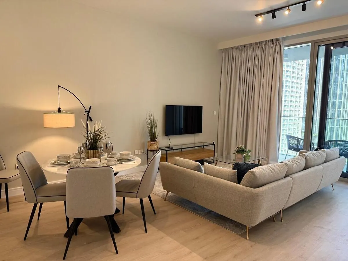Upgraded Brand New Apartment Downtown Dubai